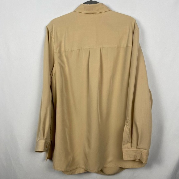 First Issue Women's Size 2‎ Tan Button Down Shirt - Picture 10 of 10